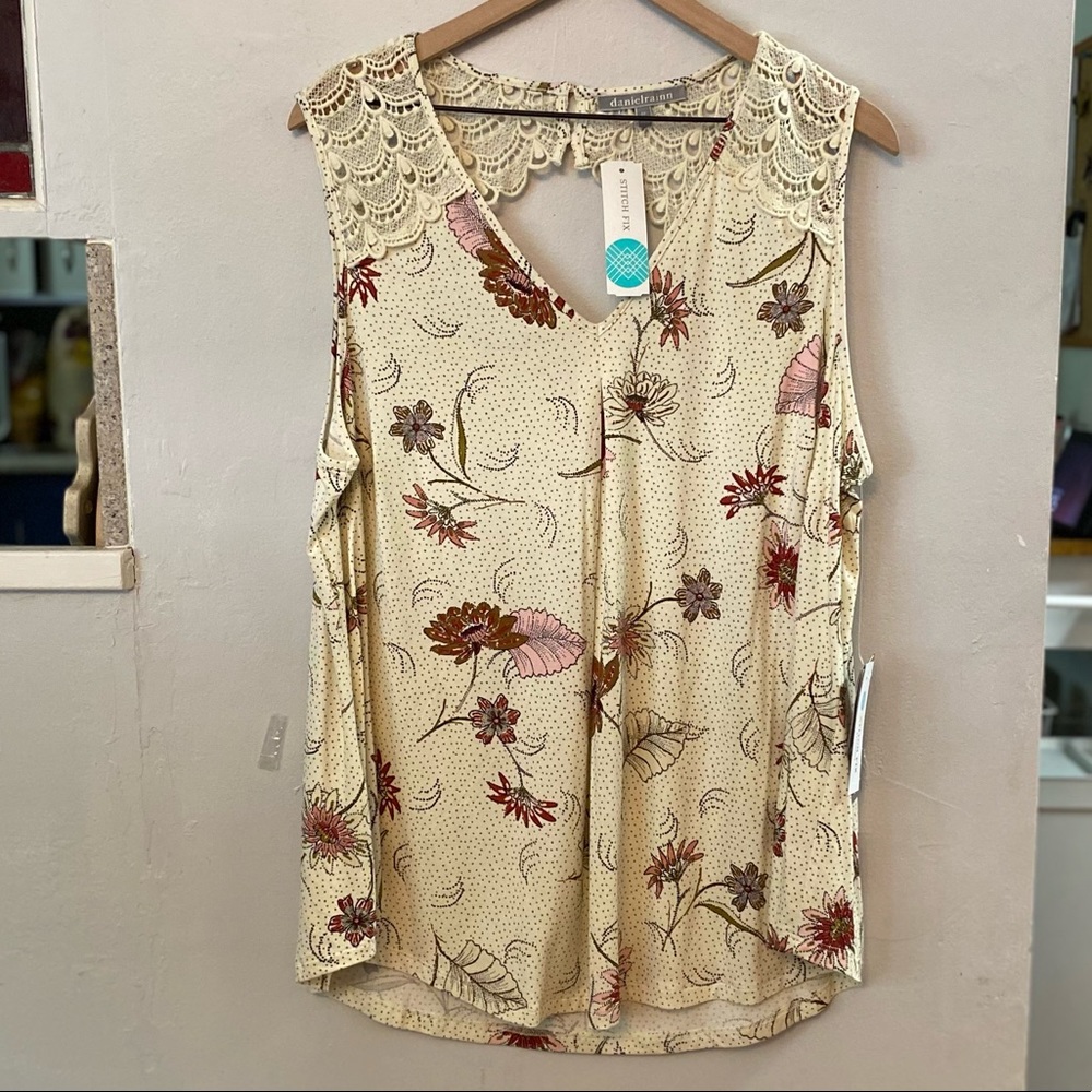 NWT Floral DANIEL RAINN tank